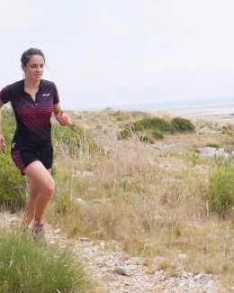 Maillot trail manches courtes femme Lynn Hillock - ROSE